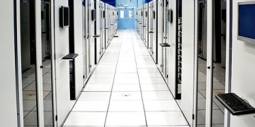 Amazon’s Cloud Leadership Under Threat? IBM and Microsoft Boast Impressive Figures