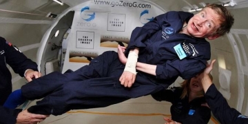 Eminent Scientist Stephen Hawking Worried About the Advancement of Artificial Intelligence