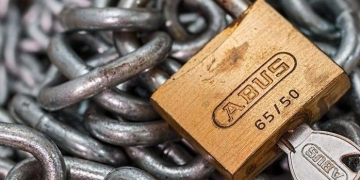 Machine Learning and Fraud: Why Artificial Intelligence Isn’t Enough