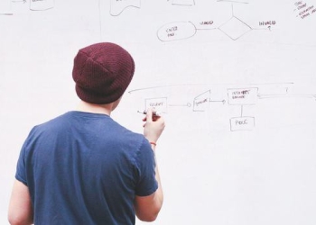 5 Data Acquisition Strategies for Startups