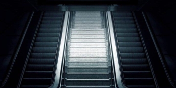 Journey Science: Combining 18 Data Sources + 1 Billion Interactions to take UX to The Next Level