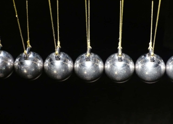 Amazon Kinesis vs. Apache Kafka For Big Data Analysis