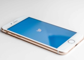 How dangerous news spreads: What makes Twitter users retweet risk-related information