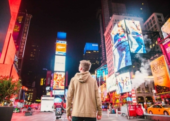 How Ecommerce Companies Can Be Less Intrusive When Using Customer Data