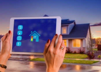 Convenience over common sense: The security dilemma of smart home devices