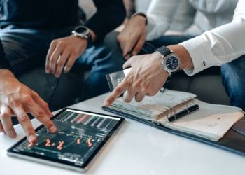 The hidden ones who are running the system: Data stewards