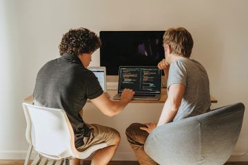 In This Article, You Can Learn What Is A Blockchain Developer, Blockchain Developer Skills, Blockchain Developer Salary, Blockchain Developer Jobs, How To Become A Blockchain Developer From Scratch, And More.