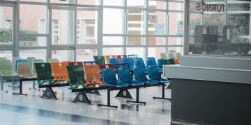 NHS aims to reduce patient wait times with an AI chatbot