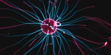 100,000-equation quantum physics problem reduced to four by artificial intelligence