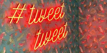 Do you want to tweet like Elon Musk? It only takes one click with AI