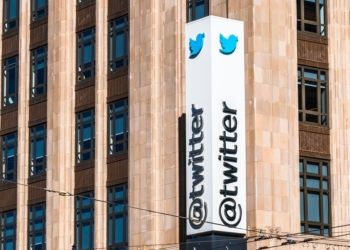 Twitter temporarily closes offices as Elon Musk begins mass layoffs