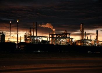 Connecting devices for optimal industrial processes