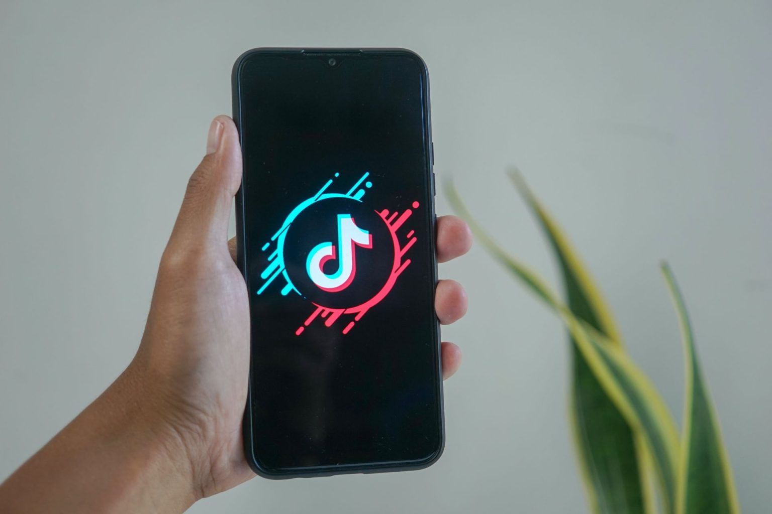 TikTok Pregnancy Filter Remini Pregnant AI Generator Explained