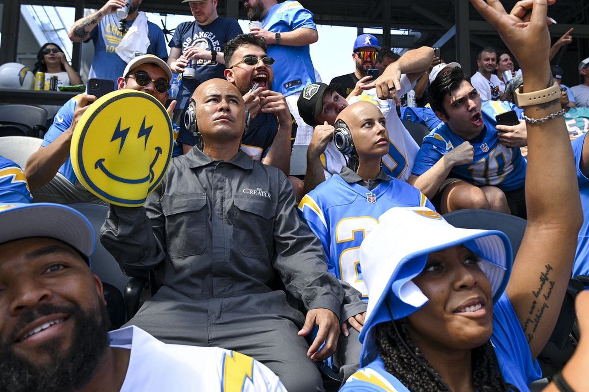 Experience the future of entertainment with AI robots at Chargers game – a surprising twist that left fans amazed. Keep reading an explore now!