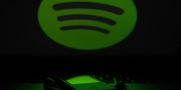 Spotify will lay off 1500 employees