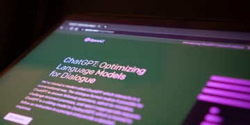 Top 5 AI like GPT revolutionizing industry standards