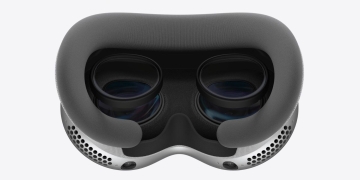 Have eye problems? Use Zeiss optical inserts with your Apple Vision Pro