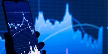 Leveraging AI for predictive analytics in finance