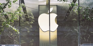 Apple’s privacy bet on iOS 18: Local processing