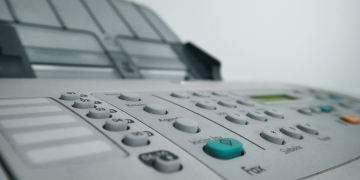 Modern faxing: How to send and receive faxes without owning a fax machine