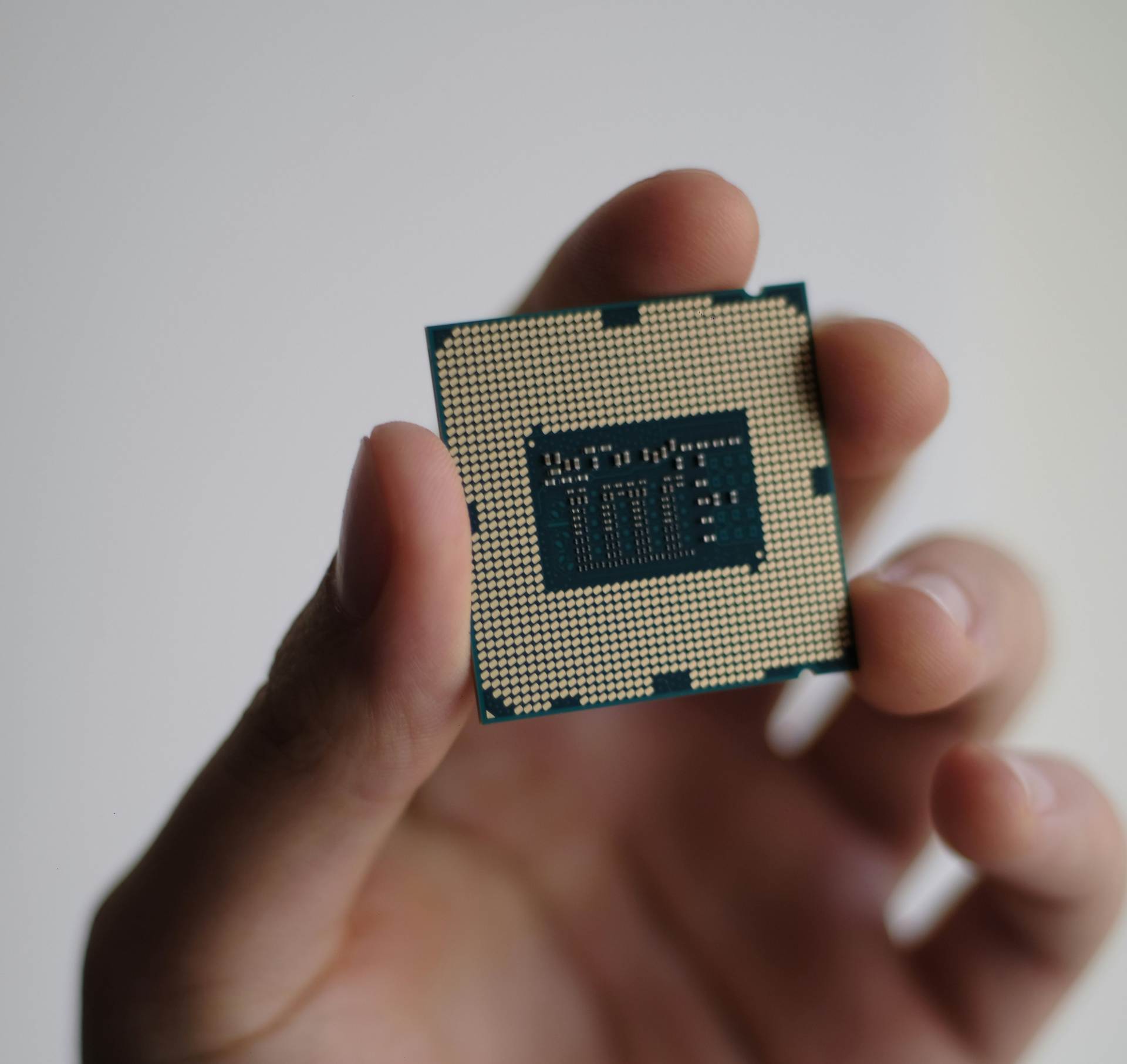 Intel layoffs 2024 Chip issues