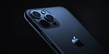 iPhone 16 series might break the “thinnest bezels on a phone” record