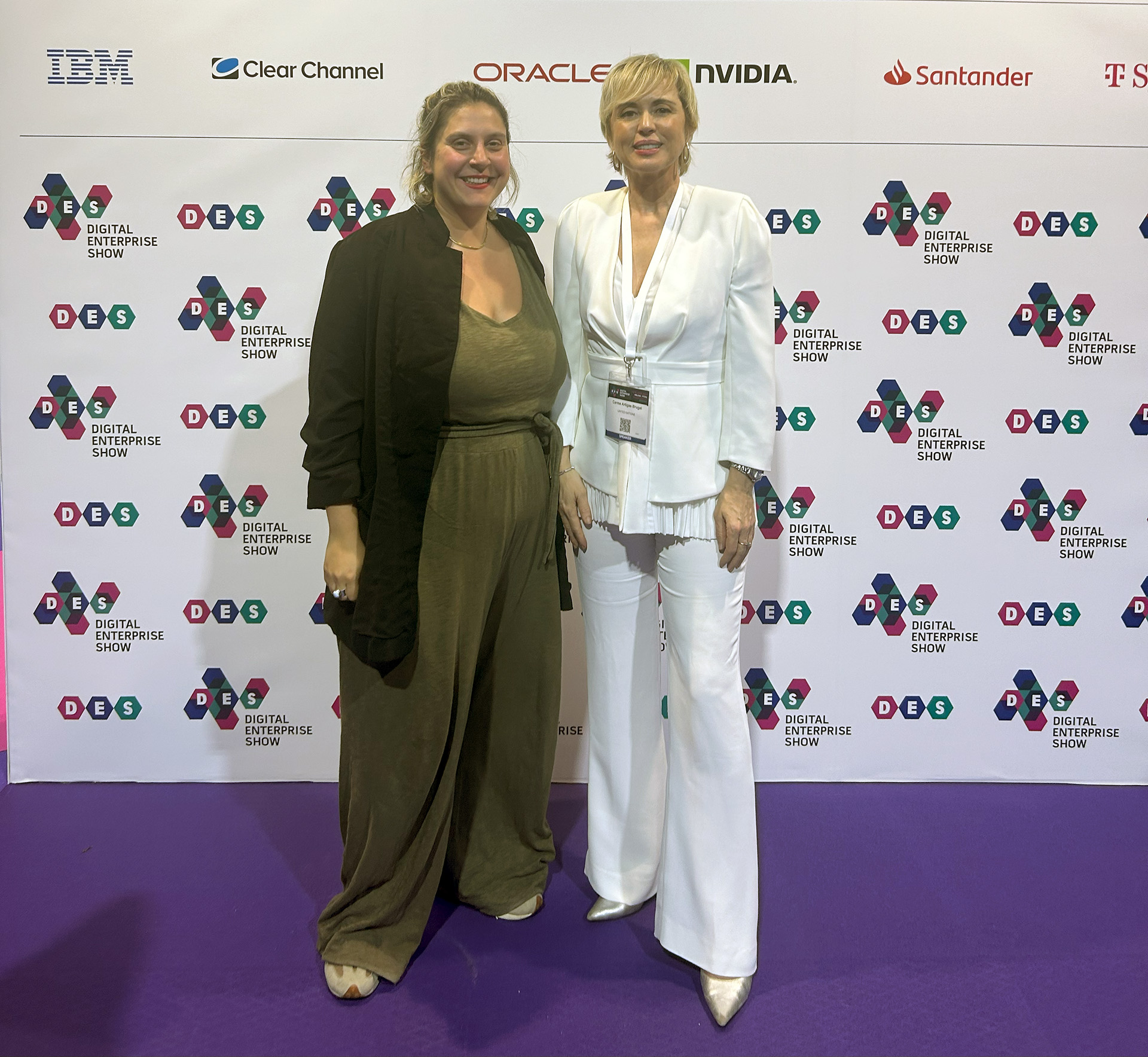 Elena Poughia com Carme Artigas no DES 2024