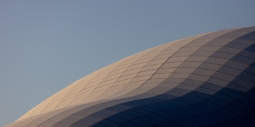 ‘Bring your own’ AI on the rise with workplaces sleeping on generative AI