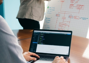 Data-driven employee communication software: How analytics can transform workplace engagement