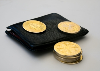 Differences between crypto wallets and e-wallets