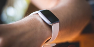 Fitbit’s new sleep journal feature to offer personalized insights