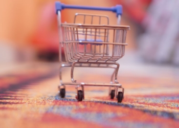 How to optimize product feed in e-commerce?