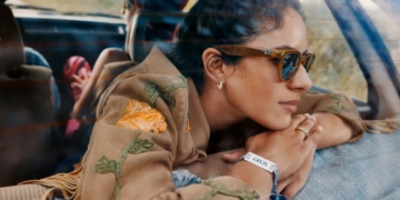 Meta’s display-equipped Ray-Bans could make smartphones look old-school