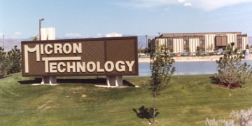 U.S. awards .1B to Micron for domestic semiconductor expansion