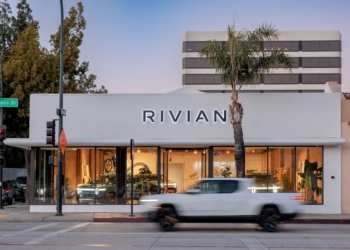 Rivian stock climbs on new analyst praise: Is now the time to buy?