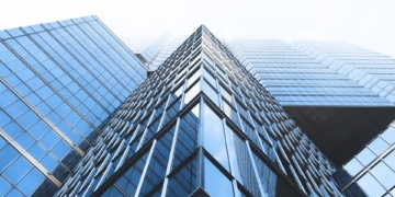 The role of web-based solutions in modern payroll and HCM management