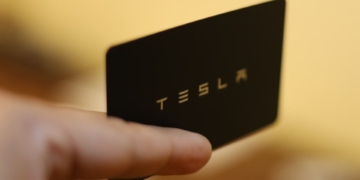 Will Tesla’s new EV push stock to 0? Analysts think so