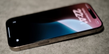 9 security flaws fixed in iOS 18.3: Should you trust Apple Intelligence now?