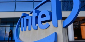 Is Intel stock still a smart investment in 2025?