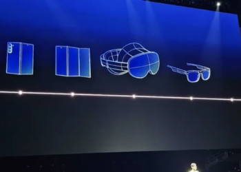 Would you really buy a tri-folding Samsung Galaxy phone?