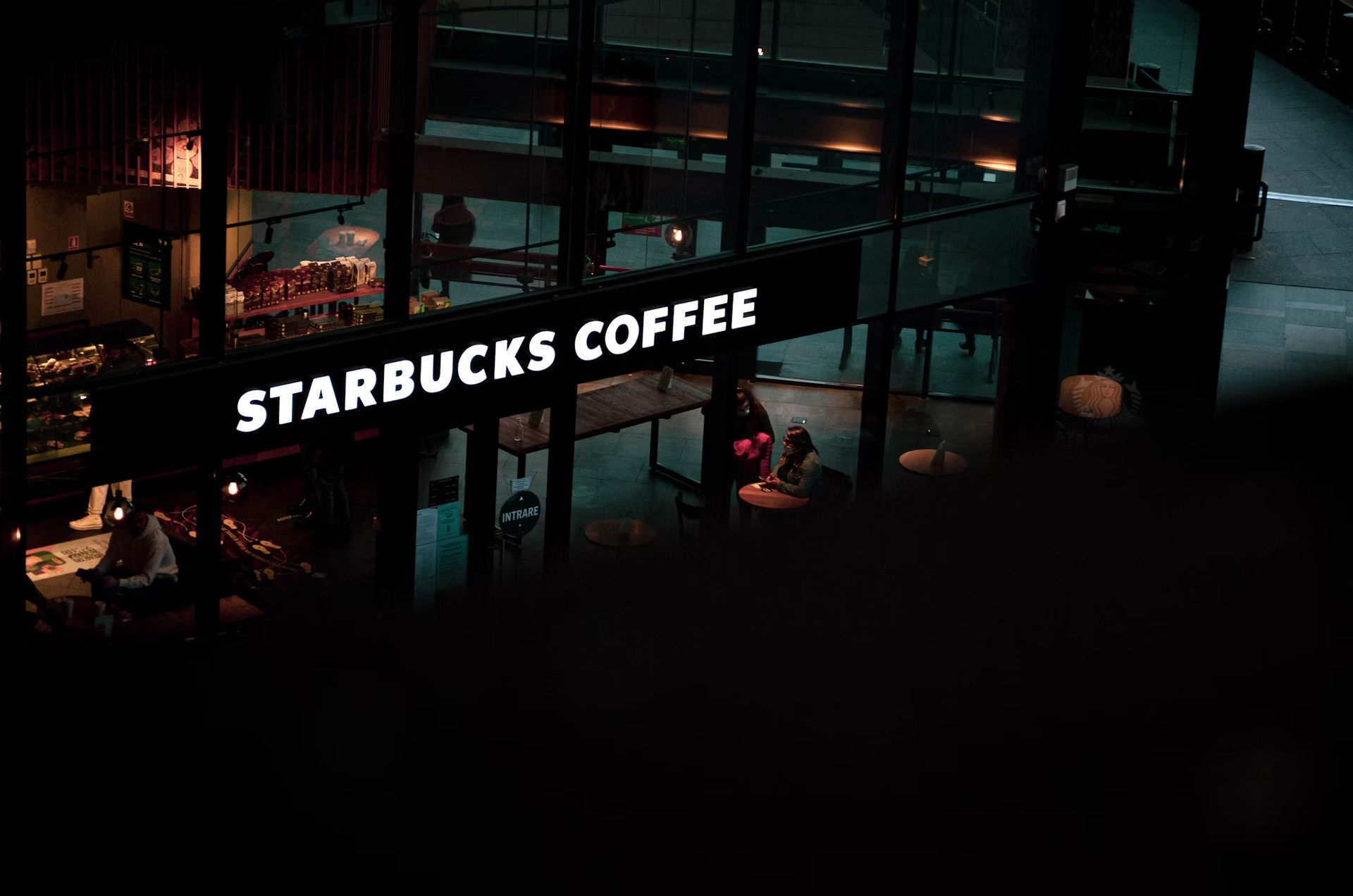 Kann Nostalgie Starbucks retten? Ein Blick auf ihre große Wette