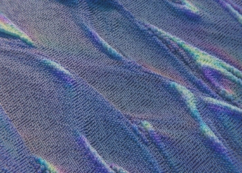 Quantum vs. AI: Which tech stocks are winning the investment race?