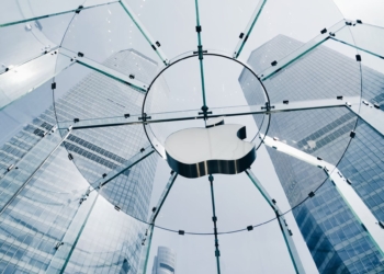 Apple is pouring 0 billion into the U.S. manufacturing