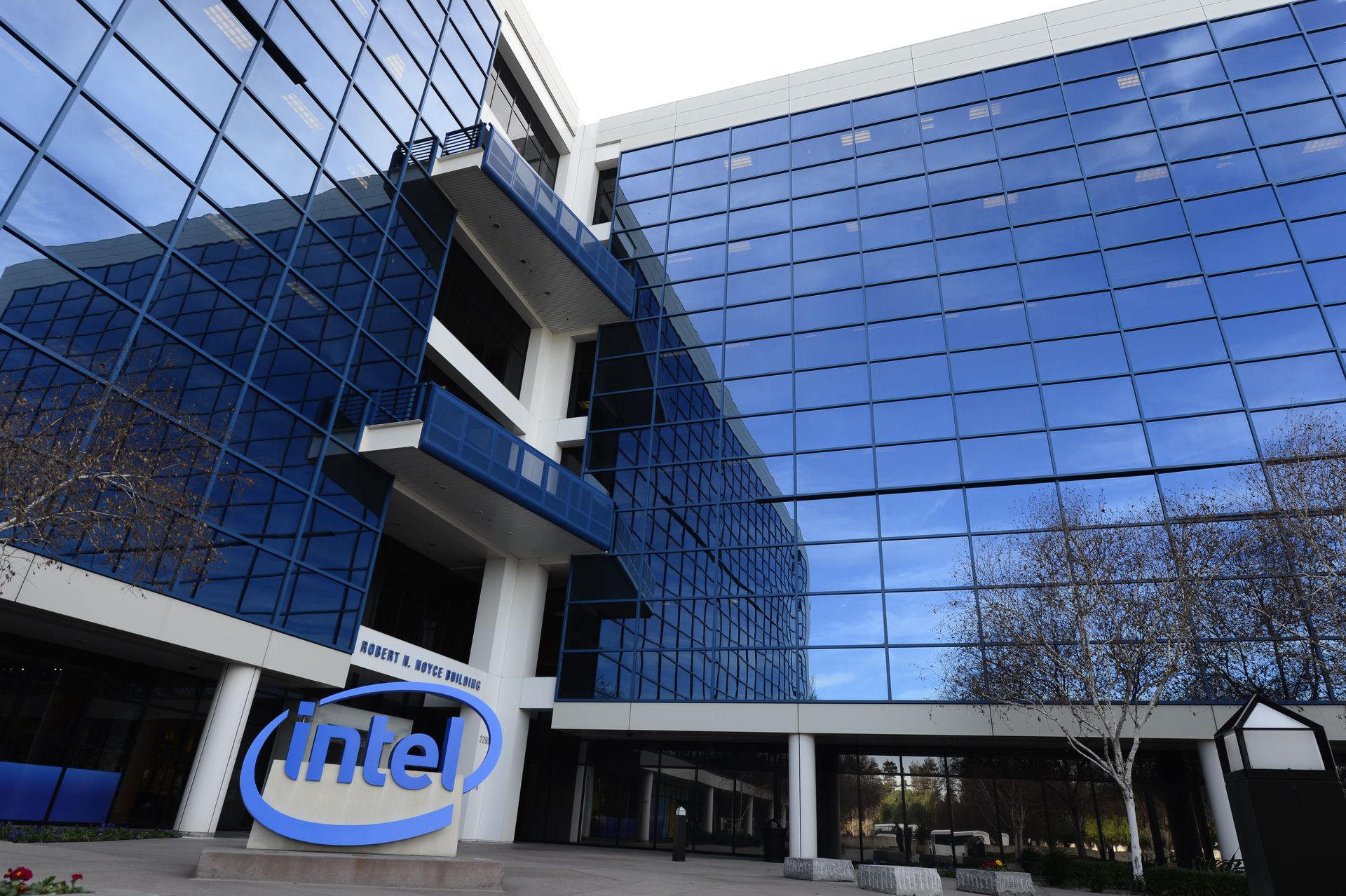 Intel stock skyrockets 16% but Wall Street thinks a split is inevitable