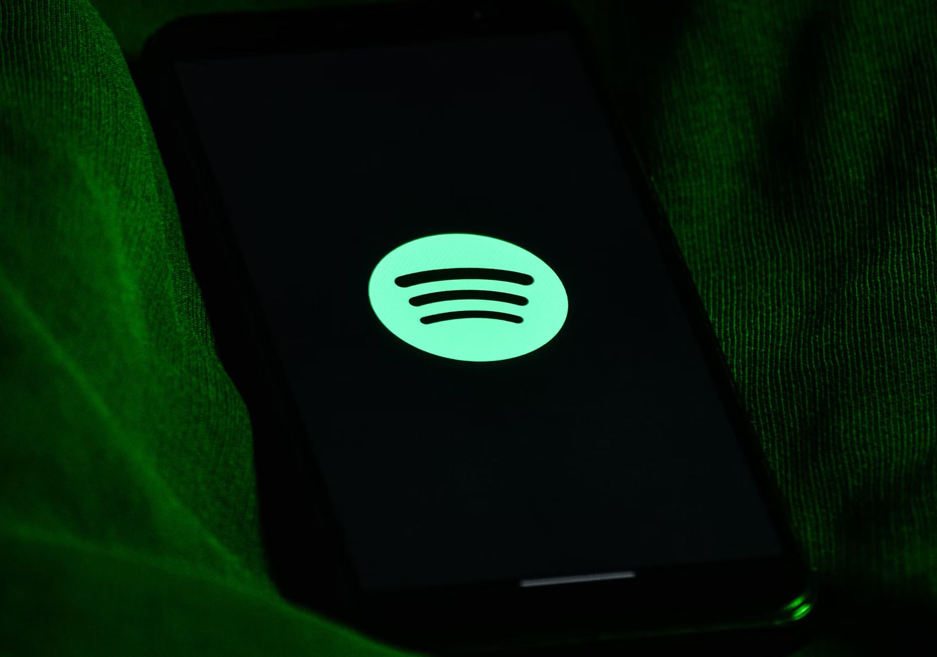 Spotify veut que vous payiez un supplément pour les mélanges générés par l’AI – avec séance?