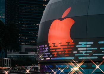 Trump blasts Apple: “DEI is a hoax, get rid of it!”