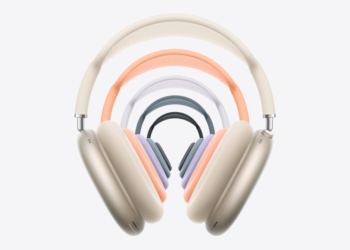 AirPods Max finally get lossless audio but only with a cable