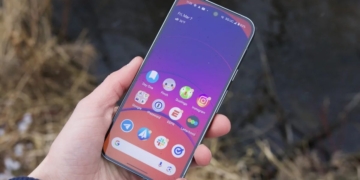 Do NOT update your Pixel, there is a brightness bug