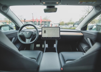 Steve Wozniak thinks Tesla is the worst for this particular reason