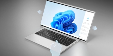 This laptop expands from 14 to 18 inches at the push of a button